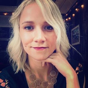 Meet your Posher, Devina